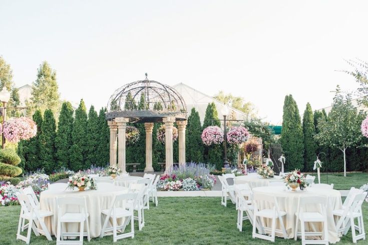  How to Design a Beautiful Flow Between Indoor and Outdoor Venues